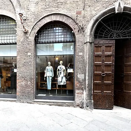 Le Logge- Bernardini * Siena